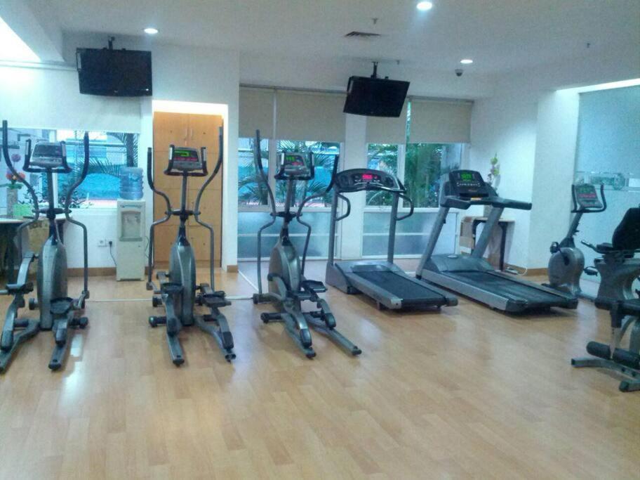 Апартаменты Fx Sudirman 28 Джакарта Экстерьер фото