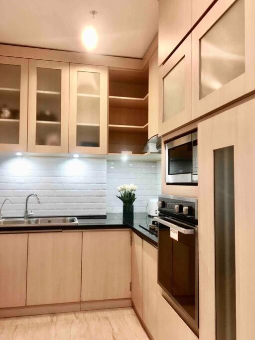 Апартаменты Fx Sudirman 28 Джакарта Экстерьер фото